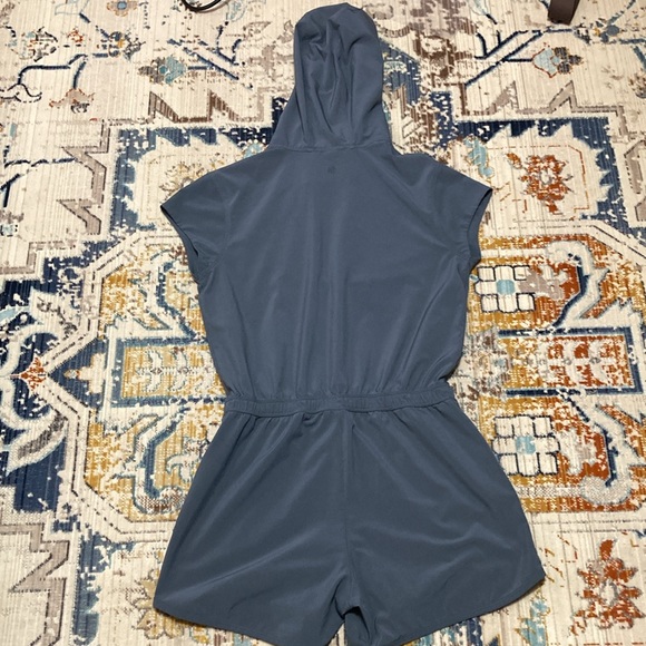 🐲💙Athleta Girl Ready Go Hoodie Romper - Picture 8 of 11